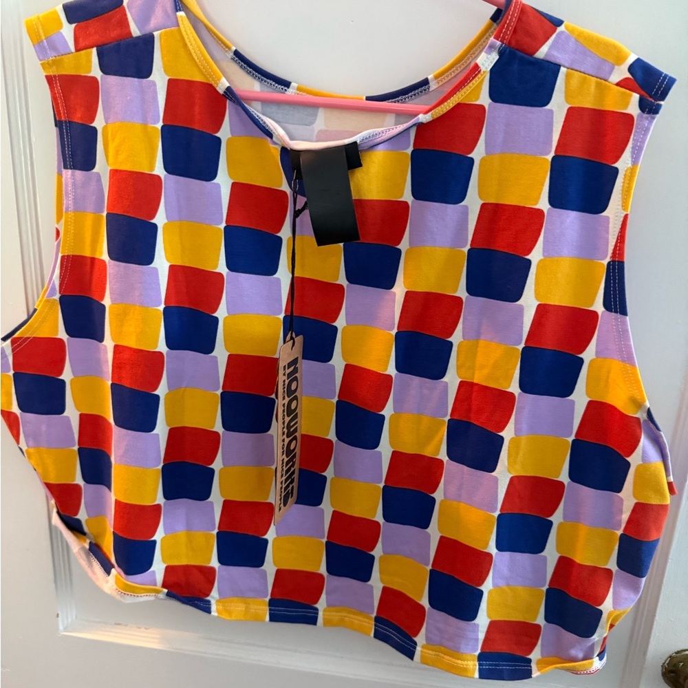 NWT Nooworks cropped tank top in bright fun GRID pattern (released 2023) 5x